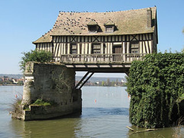 house_for_rent_river_view,_no_basement_1