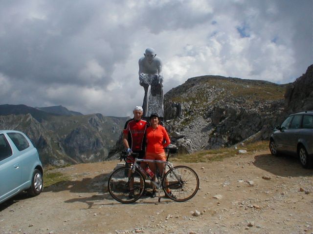 franco_e_rosy_in_vetta_fauniera_2005